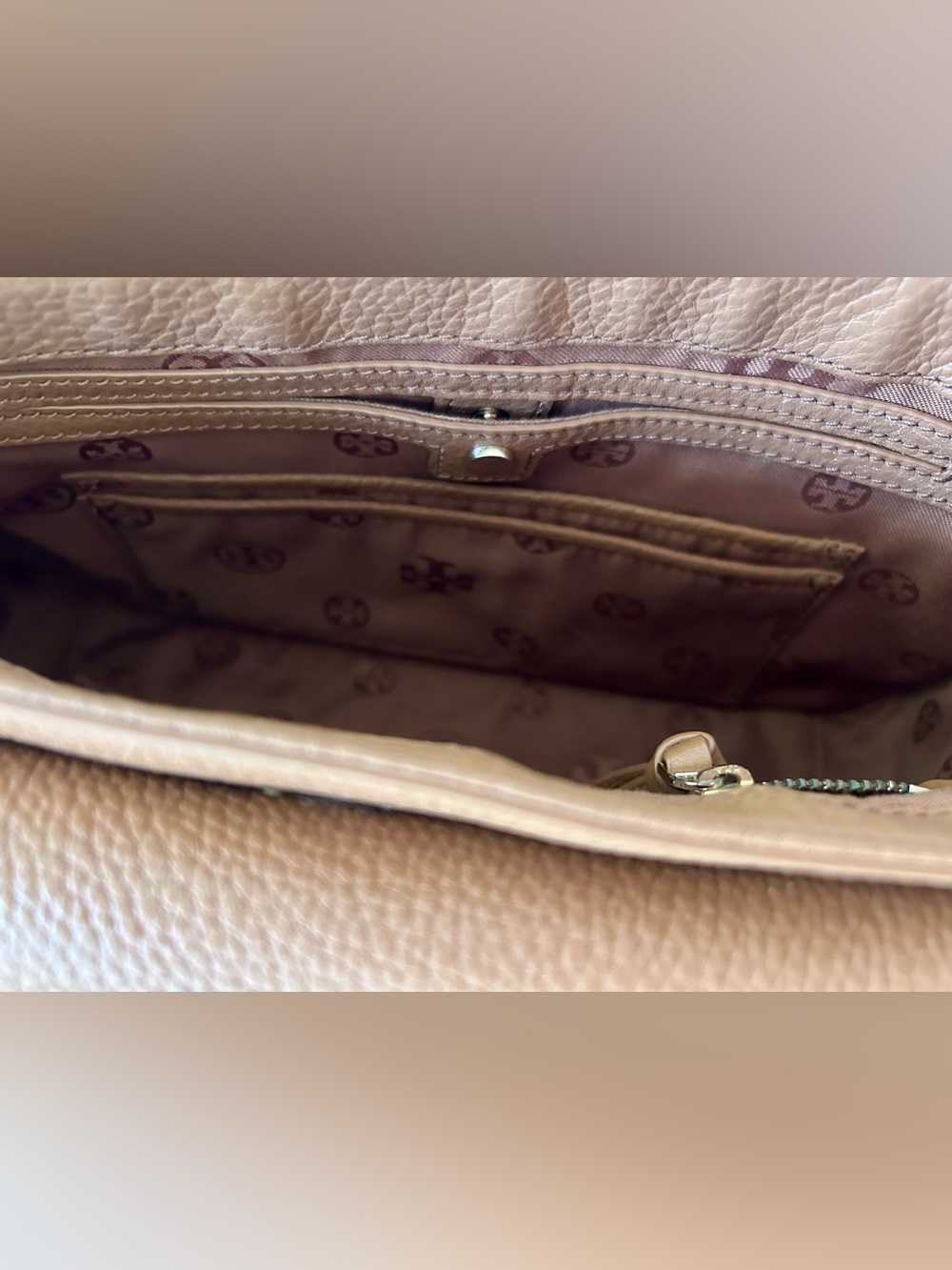 SOLD!! Tory Burch Britten Shoulder Bag - Picture 7 of 9